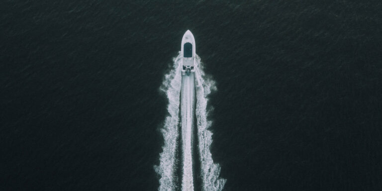 Renting a Luxury Caribbean Yacht Charter to Have an Enjoyable Cruise